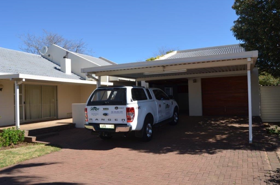 4 Bedroom Property for Sale in Fichardt Park Free State
